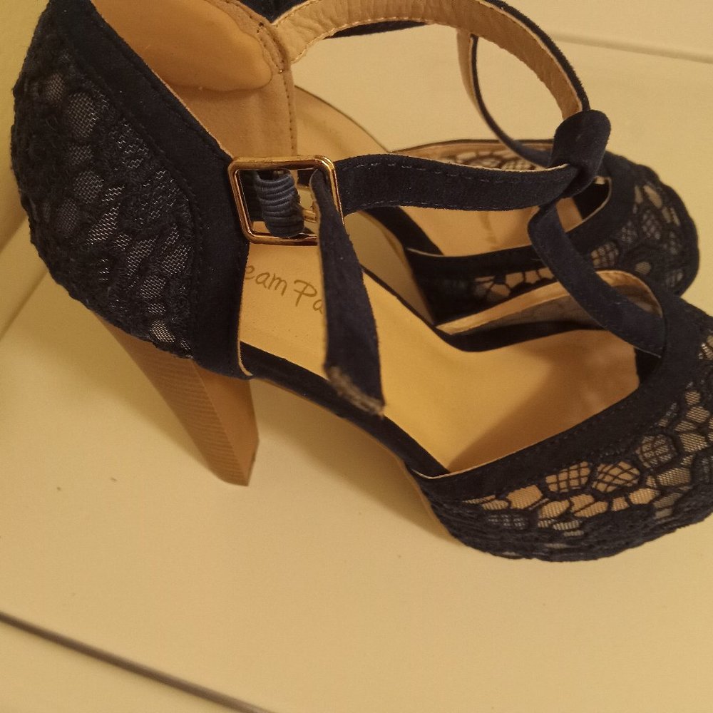 Dream paris heels in dark blue size 8 1/2 - Picture 3 of 6
